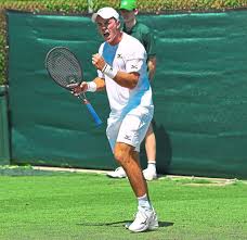 Dominik köpfer macht es wie benjamin becker 2006. Tennis Dominik Koepfer Geduld Zahlt Sich In Dollars Aus Sport Schwarzwalder Bote