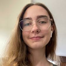 Winnie Carter's Instagram, Twitter & Facebook