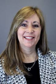 Laurie French's Instagram, Twitter & Facebook