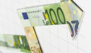 The ecb aims to ensure that the exchange rates published reflect the market conditions prevailing at 14:15 cet. Eur Usd Forecast End 2021 Euro To Dollar Rate Forecast Still 1 15 Say Bank Of America