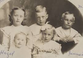 Photos: CLARK, John B (1880-1961)and spouse, Etta RICKEL(1901-1969)- their  children: Back row- Marie Alice CLARK (1902-abt 2002), Paul Revere CLARK  (1904-1952), Marion Reason CLARK (1905-1974); Front row- Hazel Viola CLARK  (1908-bef 2008)