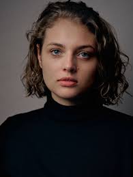 Nicola-Rabea Langrzik, actress (Lux Talents)