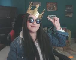 The latest tweets from pqueen (@pqueenn). Pqueen Pelin Baynazoglu Kimdir Biyografitr Unluler Kadin Erkek Vucudu