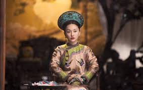 Sau phú sát hoàng hậu qua đời và kế hoàng hậu bị đày lãnh cung, lệnh phi là người được càn long sủng ái. Quyá»n Lá»±c Tháº­t Sá»± Cá»§a Cac Vá»‹ Hoang Háº­u Trung Hoa Cá»• Ä'áº¡i La Gi
