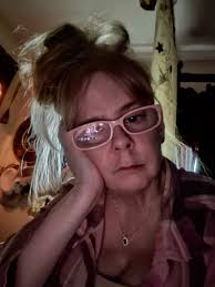 Does anyone just feel down, like really terrible, upset, angry, I can't  seem to shake these feelings. xx