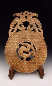 carved jade bi disk with phoenix pattern from spring autumn period 玉石 古い 中国