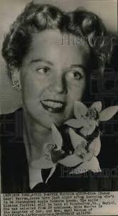 1952 Press Photo Nina Warren, Shenandoah apple blossom queen, New York