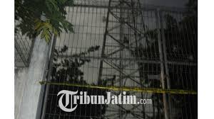 Maybe you would like to learn more about one of these? Dampak Kebakaran Bts Milik Pt Indosat Di Kertosono Transaksi Online Alfamart Mati Total Tribun Jatim