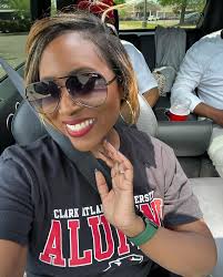 Shawndella (@iamshawndella) • Instagram photos and videos