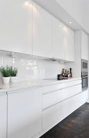 Pin By Nora Havasi On Kitchen Room In 2020 White Modern Kitchen White Kitchen Design Kitchen Cabinets Decor