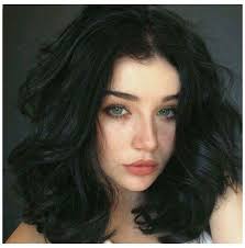 You can't go wrong with this style! Short Black Hair White Girl Shortblackhairwhitegirl Short Dark Hair Dark Hair Short Black Hairstyles