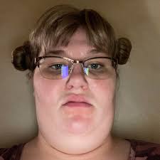 🎬 Tim Burton is diving back into animation! The mind behind THE NIGHTMARE  BEFORE CHRISTMAS and CORPSE BRIDE just revealed he's working