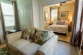 Check Out This Awesome Listing On Airbnb Downtown Charleston Suite For Two Apartments For Rent In Charleston South Carolina Apartments For Rent Suite Home