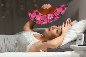 From encouraging airflow to eliminating electronics, here's how to keep a room cool so that you can get some shuteye. 4 Ways To Stay Cool With A Sealy Mattress