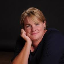 I'm pleased to announce that I am starting a new position as Chief  Executive Officer at Visia Consulting!