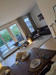 Man betritt zunächst einen zentralen flur, über den sich alles erschließt. 3 Zimmer Wohnung Zu Vermieten Dauthendeystrasse 33 81377 Munchen Sendling Westpark Mapio Net