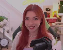 Shelby Stubblefield's Instagram, Twitter & Facebook