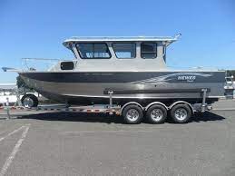 14 Fishing Boats Ideas Fishing Boats Boat Aluminum Boat