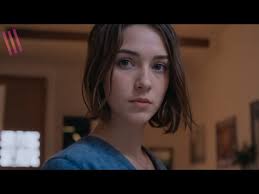 robin, nancy and steve get caught in the vines at creel's house