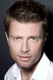 Galã argentino das 19h não se acha bonito: 'Cansei do espelho'