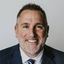 Shauna Maynard's Instagram, Twitter & Facebook