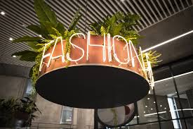 I had no time to compete my dissertation, but my friend recommended this website. Zalando Gains On German Online Retailer S Unexpected Profit Bloomberg