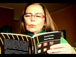 Marcela Robles sobre su poemario Hotel Planeta