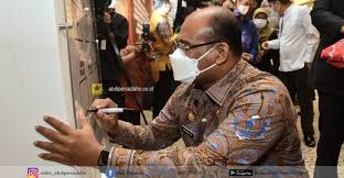 .psu pemilihan gubernur dan wakil gubernur kalsel yang akan berlangsung pada rabu (9/6/2021) tni 200 personel, polri 2.268 personel gabungan personel polda kalsel termasuk dari brimob. Website Resmi Provinsi Kalimantan Selatan