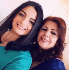 رساله للصفحه مساء الخير، انا بدي توصيلة كل يوم من السبت للخميس من الزرقاء  الجديدة للرصيفة من لل ٨ لل ٢ بدي اسال اذا في حدا هون بشتغل تطبيقات او تاكسي  وكم