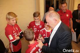 Select from premium baron hermann of the highest quality. Hermann Gerland Zu Gast Beim Zweiten Sportforum In Falkenberg Aus Dem Nahkastchen Eines Knorrigen Tigers Onetz