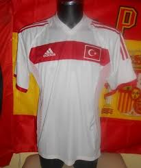 Denn beiden male war erst im halbfinale schluß. Turkey Away Football Shirt 2002 2004