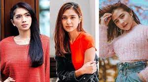 Di inggris sendiri, nama keluarga memiliki sejarah yang unik. Daftar 10 Artis Memakai Nama Marga Sebagai Nama Belakang Prilly Latuconsina Hingga Mikha Tambayong Tribunnewsmaker Com