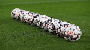 Die fußball bundesliga saison 2019 / 2020 ⚽ news & infos aus der deutschen liga alle spiele & punkte bundesliga live Fussball Bundesliga Derbystar Macht Gute Geschafte Mit Dem Ball Welt