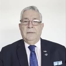 Melvin Cintron's Instagram, Twitter & Facebook