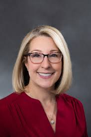 Kim Perreault's Instagram, Twitter & Facebook