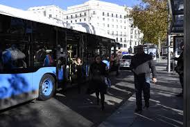 Compra billetes de autobús y viaja de parís a madrid al mejor precio. Madrid Vive El Viernes Una Nueva Huelga De Autobuses Y De Metro Madrid El Pais