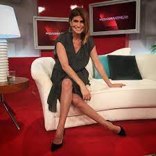 Liliana campos (born april 27, 1971) is a portuguese television presenter and fashion model. Liliana Campos Iniciou A Semana Com Passadeira Vermelha Facebook