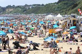 Click below for more pictures. Rnli Lifeguards Have To Deal With Crowd Control On Bournemouth Beach During Busy Summer Bournemouth Echo