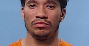 Accused killer's parents give conflicting testimony