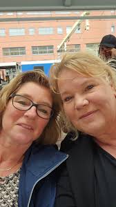 Vandaag is de dag dat Apotheekmedwerkers geschiedenis gaan schrijven en  starten met de strijd voor een CAO waar RESPECT en WAARDERING voor hun  inzet en het vakmanschap weer de boventoon wordt. ACTIE,