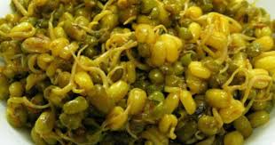365 Days Of Eating Fangavela Mag Sprouted Moong Beans Sprouts Recipes Indian Sprout Recipes Food