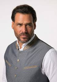 JP1880 TRADITIONAL COSTUME EMBROIDERED STAND-UP COLLAR