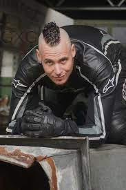 Pin Von Tom Gambo Auf Mohawk Motorrad Manner Leder Fur Manner Robuste Manner
