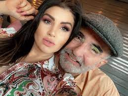 Al parecer, la relación va mejor que nunca y en sus redes sociales, vicente fernández junior ha compartido algunas fotografías en compañía de su novia mariana gonzález. La Novia De Vicente Fernandez Jr Es La Kardashian Mexicana Oficial