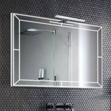Scegli specchi per bagno che si adattano facilmente ad ogni stile, alcuni dotati di una piccola mensola. Su Misura Specchio Da Bagno Con Lampada Led 5w Art Porto01 Vendita Online Italiaboxdoccia