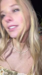 Anna Pape's Instagram, Twitter & Facebook