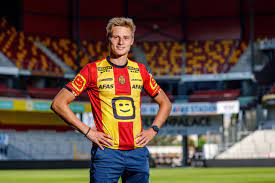 Gelin (antwerp) en voet (kv mechelen) riskeren enkel voorwaardelijke schorsing. Siemen Voet De Nieuwste Kakker Fonkels In M N Ogen Toen I Gazet Van Antwerpen Mobile