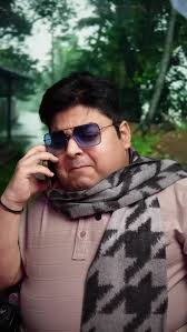 Lala Bhai hue pareshan apne Iphone se 😂👀., ., ., ., ., #ios26 #iphone  #backup #techreview #jugaad #smartphone #trendingreels❤️ #trendingtopic  #viralpost❤️ #explorepage✨ #gizmogyan