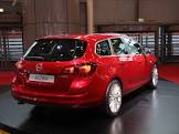 Opel-Astra-(2010)-/-Astra-SW-(2010)-