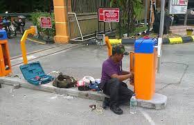 Boom gate disebut juga barrier gate yang berfungsi untuk palang penghalang. Barrier Gate System Reader Supplier Eeautomation